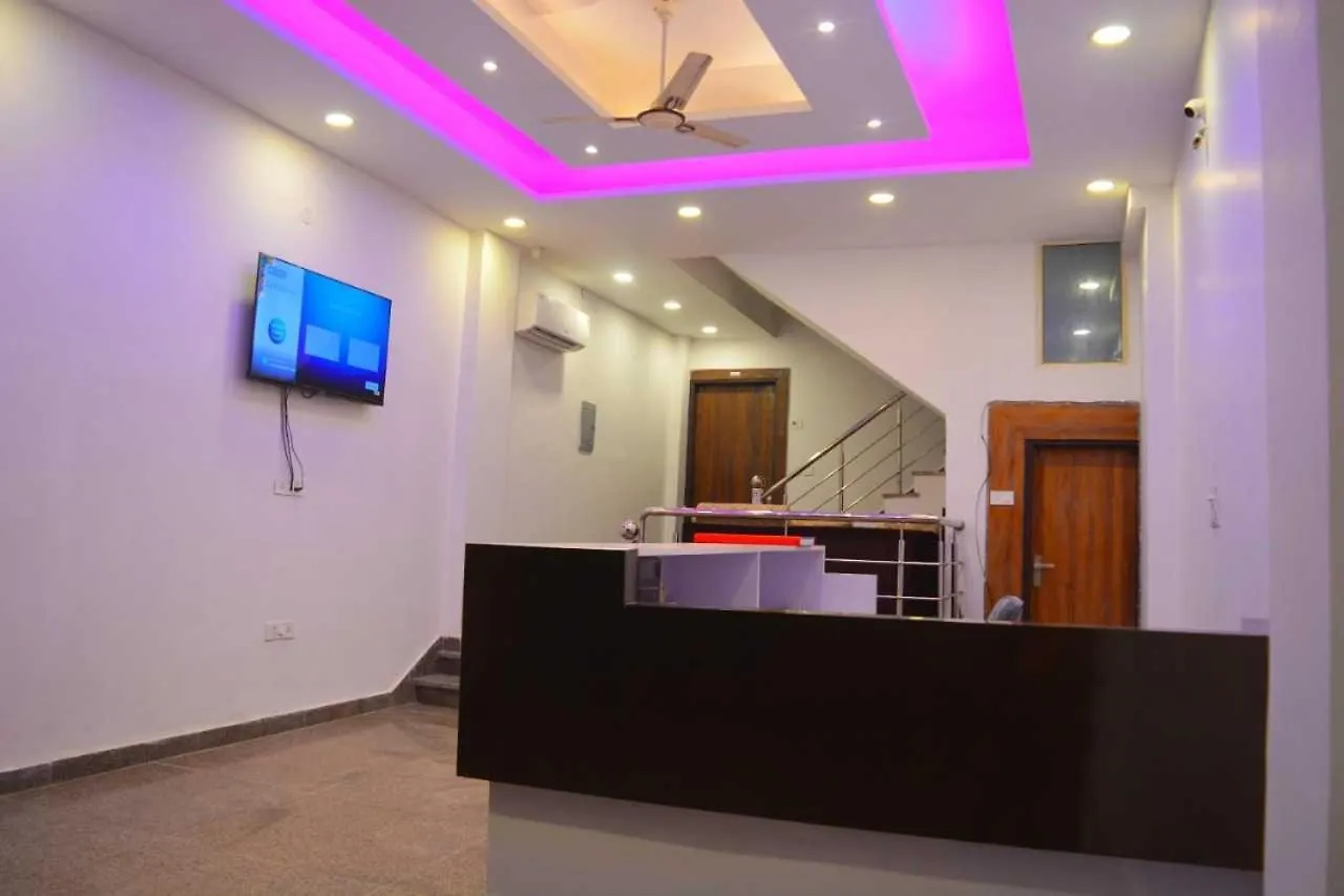 Hotel O Alpha Stay New Delhi