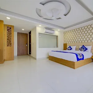 Decent - Delhi Airport Hotel