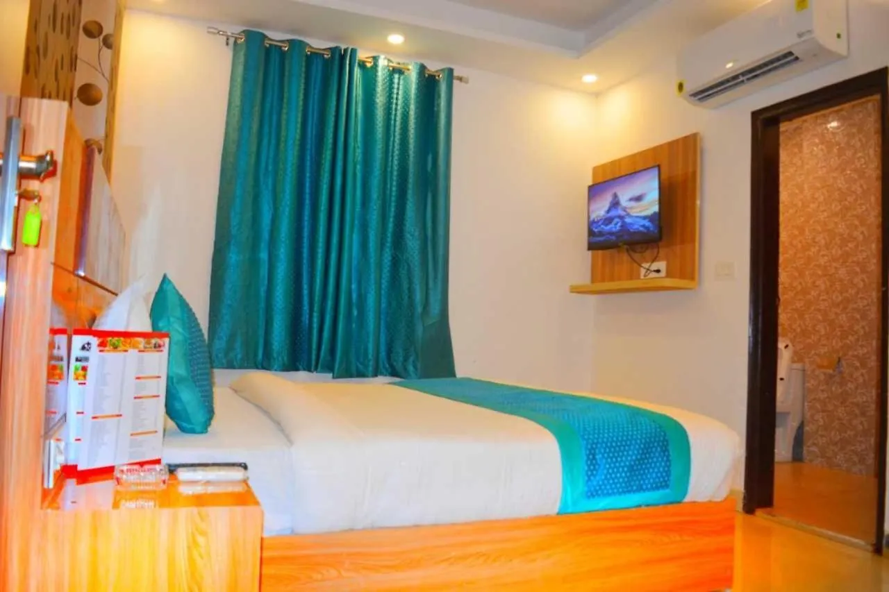 Hotel O Alpha Stay Nuova Delhi